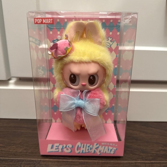 POP MART - LABUBU LET’S CHECKMATE - Picture 1 of 4